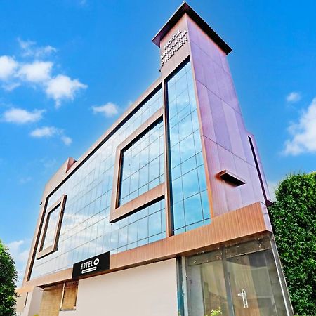Super Hotel O Raipur Eksteriør bilde