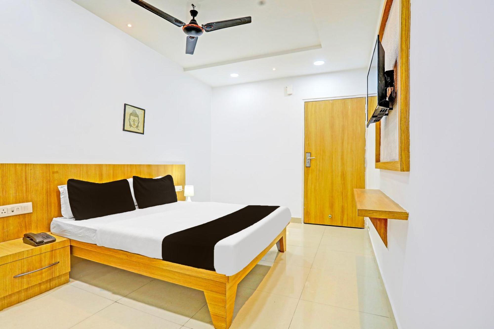 Super Hotel O Raipur Eksteriør bilde