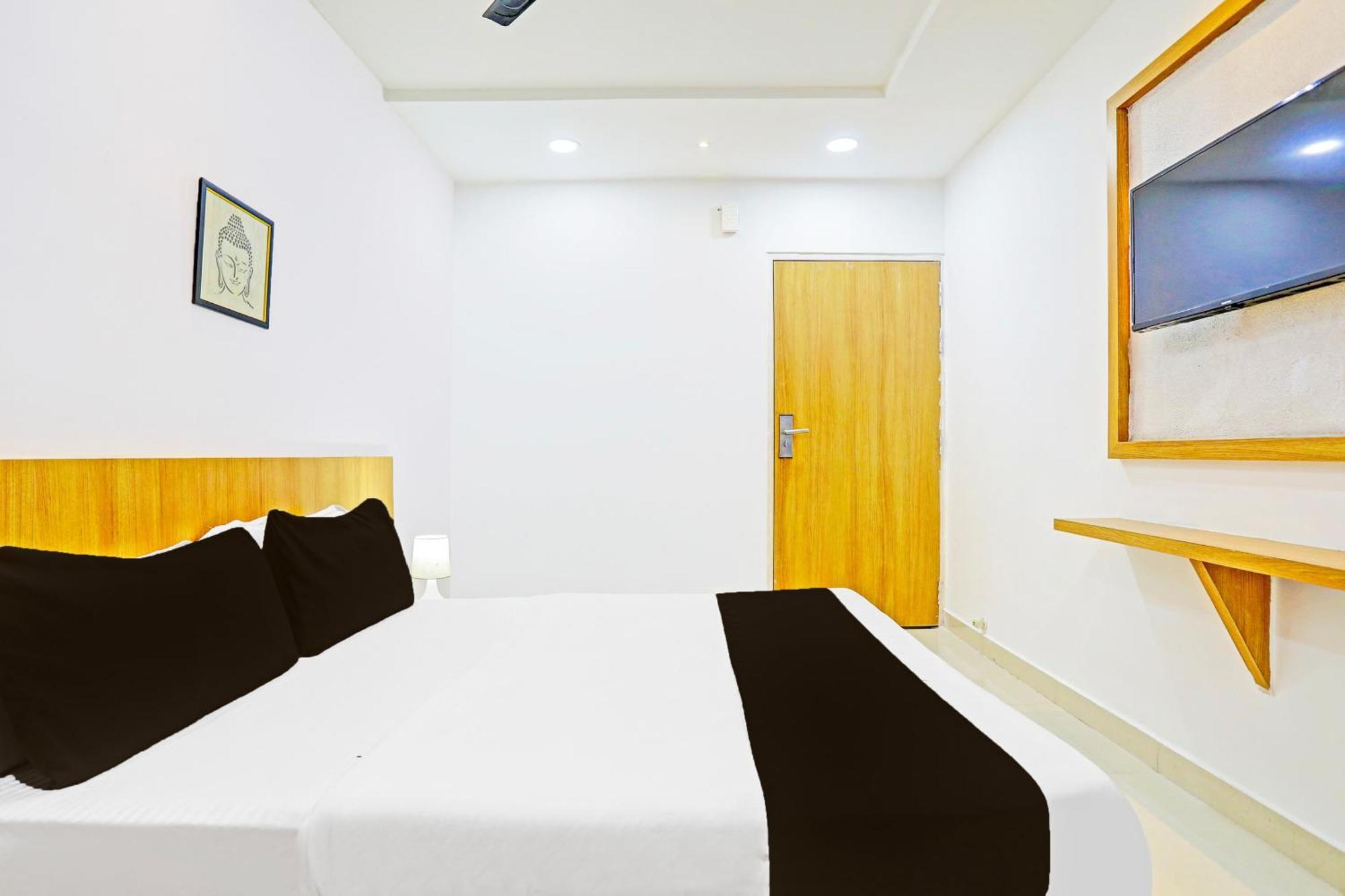 Super Hotel O Raipur Eksteriør bilde