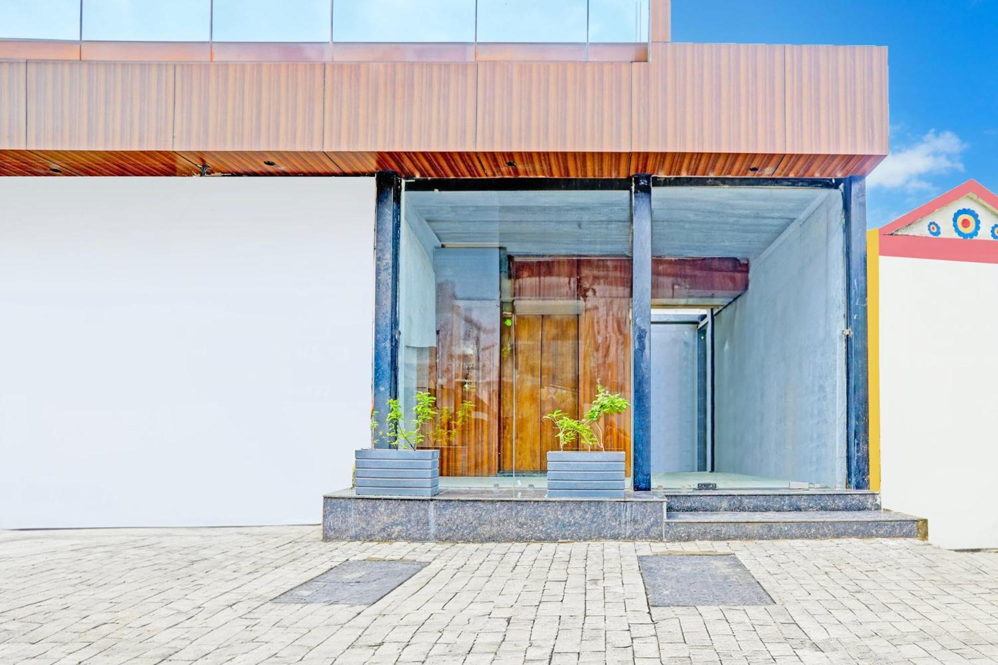 Super Hotel O Raipur Eksteriør bilde
