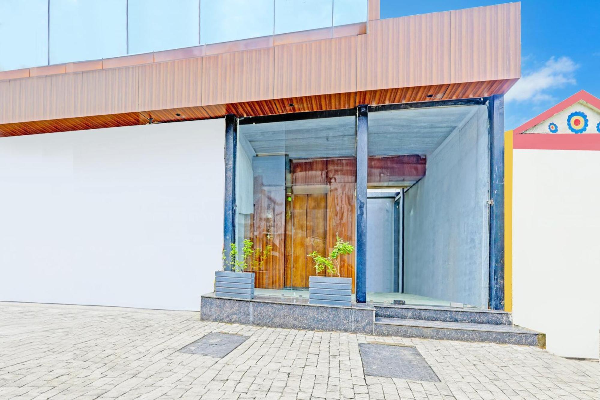 Super Hotel O Raipur Eksteriør bilde